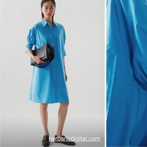 Amazing ultramarine blue 👗 from COS! 100% cotton. Size EU 40 / US 6